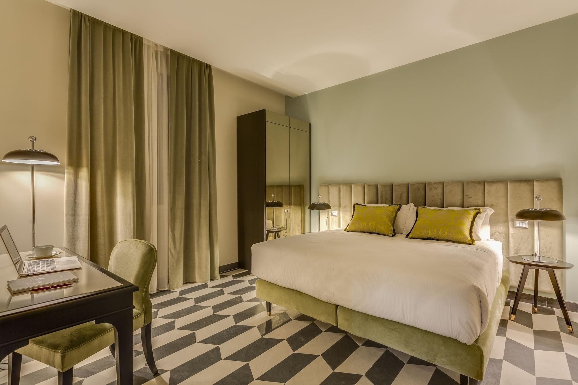 Hotell Otivm 4*