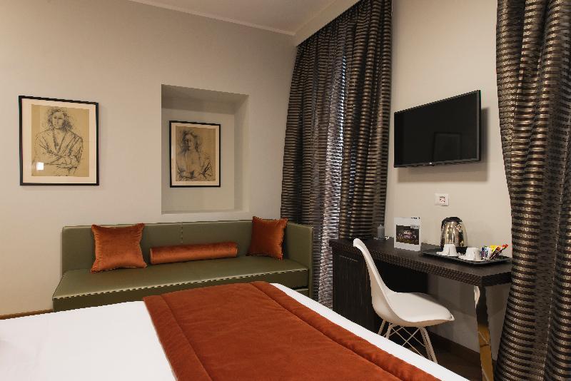 Hotell Otivm 4*